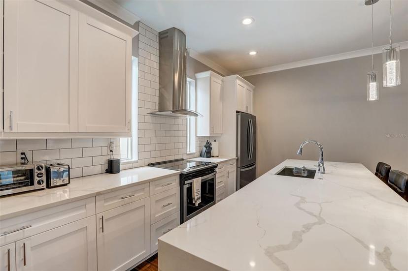 Picture of 4910 W Mcelroy Avenue Unit 5, Tampa FL 33611