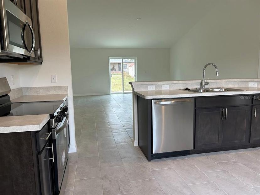 Picture of 422 Central Avenue, Frostproof FL 33843