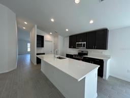 Picture of 418 Central Avenue, Frostproof, FL 33843