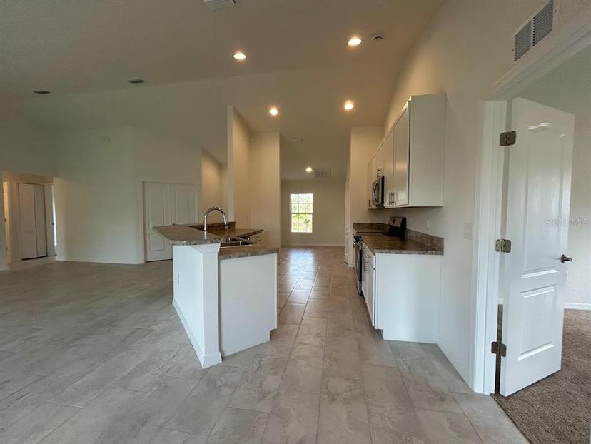 Picture of 416 Central Avenue, Frostproof FL 33843