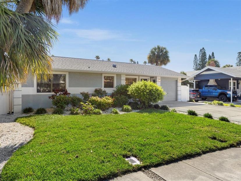 Picture of 709 Mandalay Avenue, Clearwater Beach FL 33767
