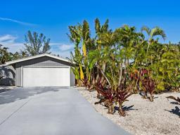 Picture of 671 Emerald Harbor Drive, Longboat Key, FL 34228