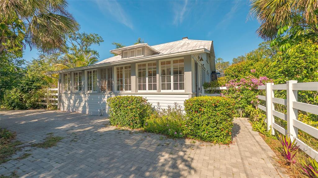 Picture of 2525 Ashton Road, Sarasota, FL 34231