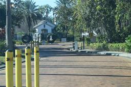 Picture of 4340 S Kirkman Road Unit 905, Orlando, FL 32811