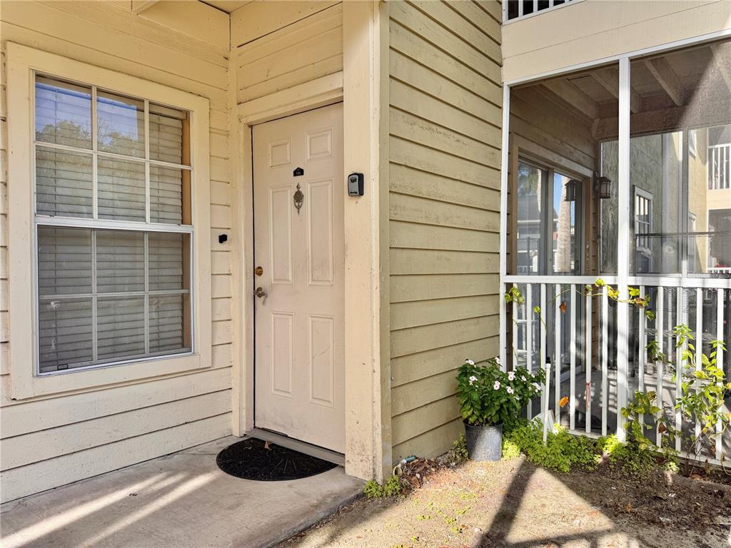 Picture of 803 Lake Haven Square Unit 106, Brandon, FL 33511