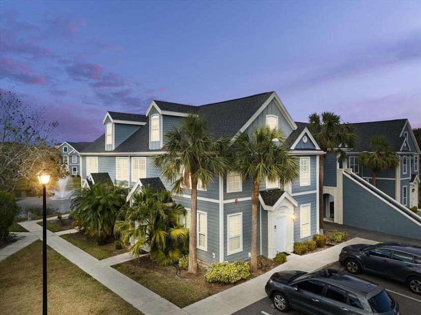 Picture of 5560 Rosehill Road Unit 201, Sarasota FL 34233