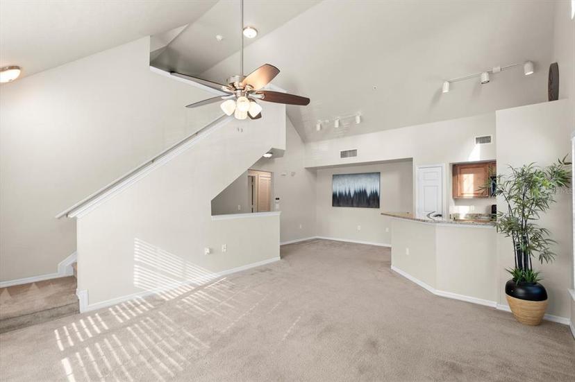 Picture of 5560 Rosehill Road Unit 201, Sarasota FL 34233