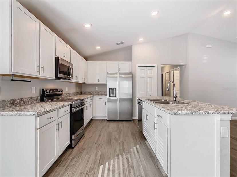 Picture of 1354 Mezzavalle Way, Auburndale FL 33823