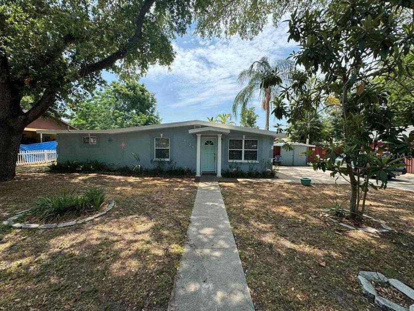 Picture of 8726 N Orange Place, Tampa FL 33617