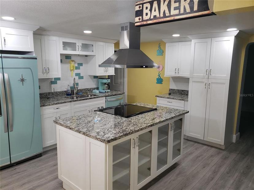 Picture of 8726 N Orange Place, Tampa FL 33617