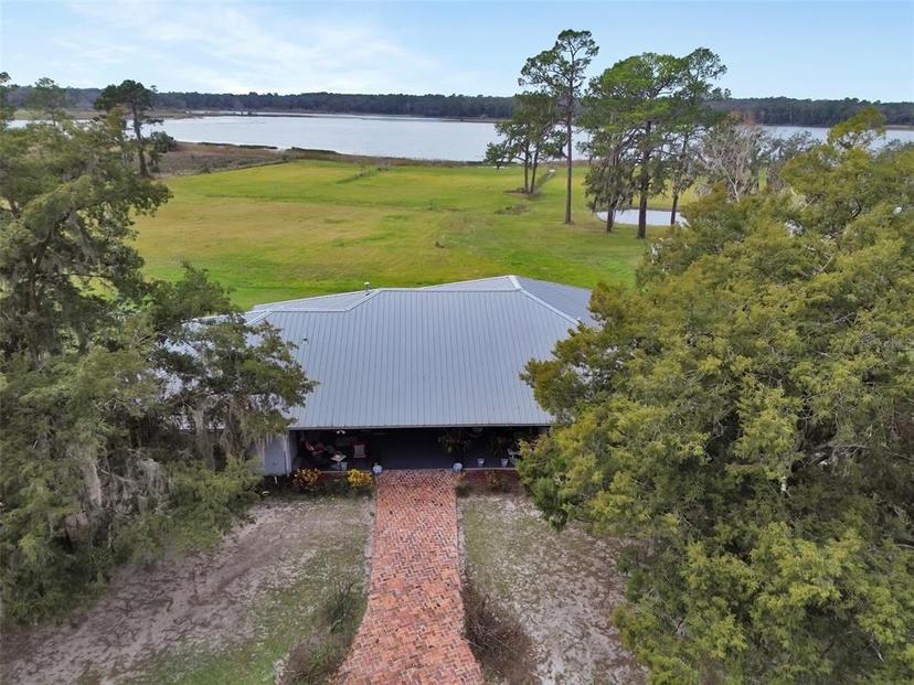 Picture of 180 Robinson Lane, Seville FL 32190