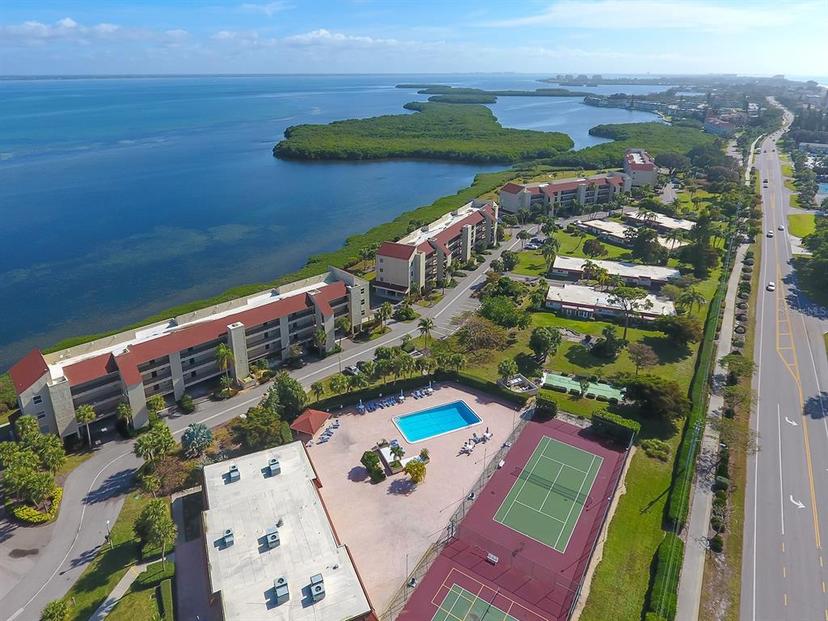 Picture of 4800 Gulf Of Mexico Drive Unit Ph 3, Longboat Key FL 34228