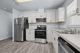 Picture of 1118 NW 6Th Place, Gainesville, FL 32601
