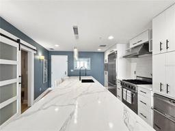 Picture of 1208 E Kennedy Boulevard Unit 923, Tampa, FL 33602