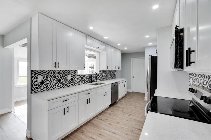 Picture of 1201 Harkness Way, Sun City Center FL 33573