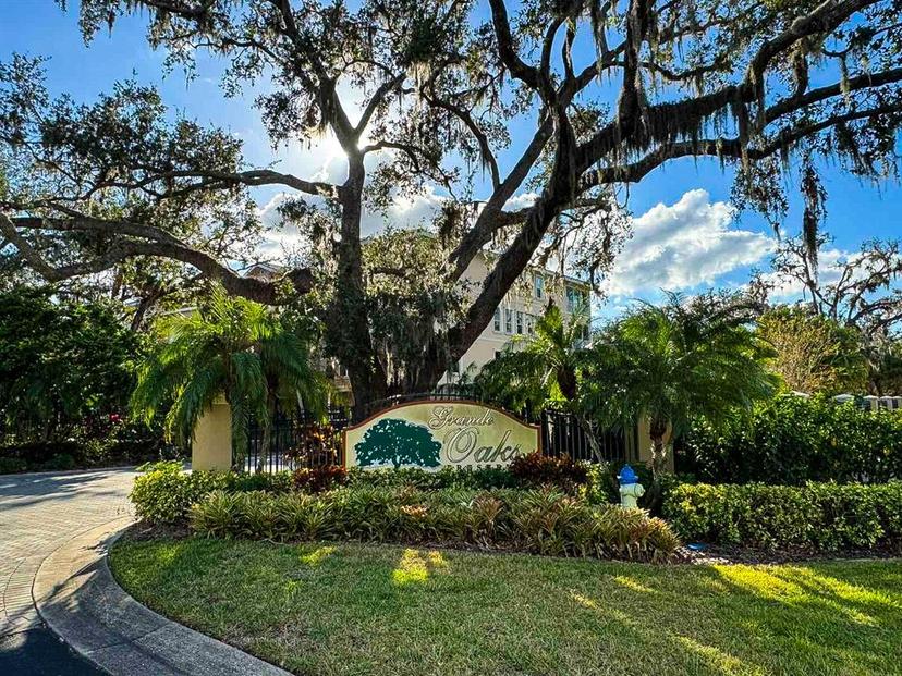 Picture of 5306 Manorwood Drive Unit 2A, Sarasota FL 34235