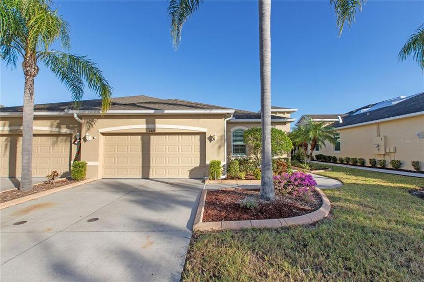Picture of 2429 Nottingham Greens Drive Unit 118, Sun City Center FL 33573