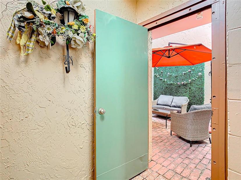 Picture of 4405 Vieux Carre Circle Unit 46, Tampa FL 33613
