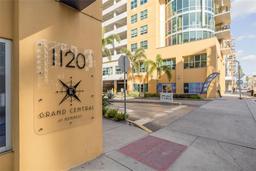 Picture of 1120 E Kennedy Boulevard Unit 1221, Tampa, FL 33602