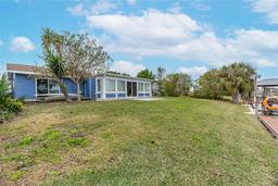 Picture of 911 Silver Palm Way, Apollo Beach, FL 33572