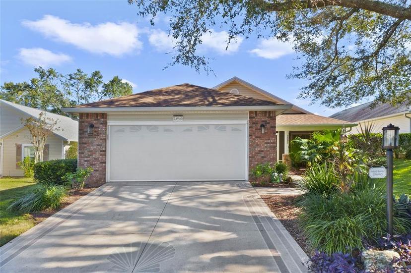 Picture of 24946 Cranes Roost Circle, Leesburg FL 34748
