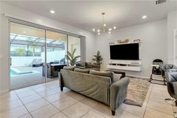 Picture of 7424 Oakmoss Loop, Davenport, FL 33837