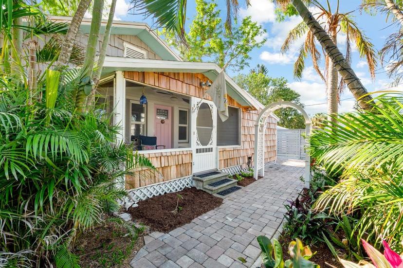 Picture of 129 Avenida De Bahia, Nokomis FL 34275