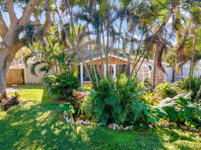 Picture of 129 Avenida De Bahia, Nokomis FL 34275
