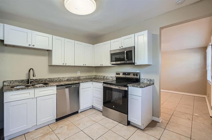 Picture of 634 Newton Avenue S, St Petersburg FL 33701