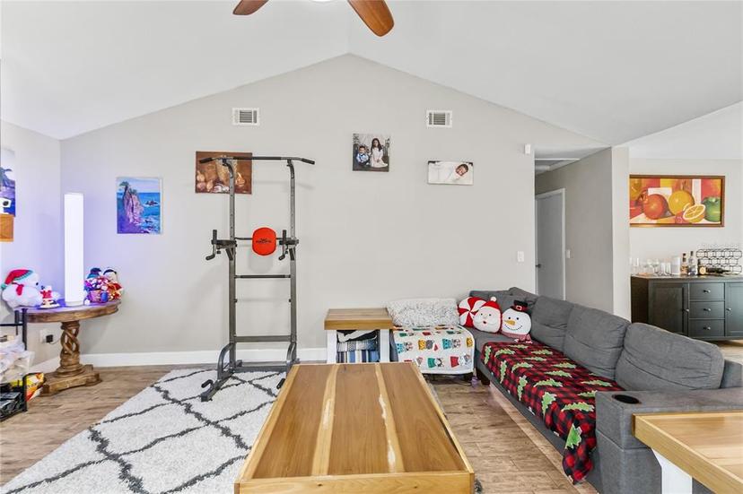 Picture of 10804 Venice Circle, Tampa FL 33635