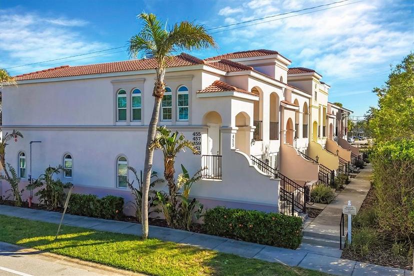Picture of 461 Nokomis Avenue S, Venice FL 34285