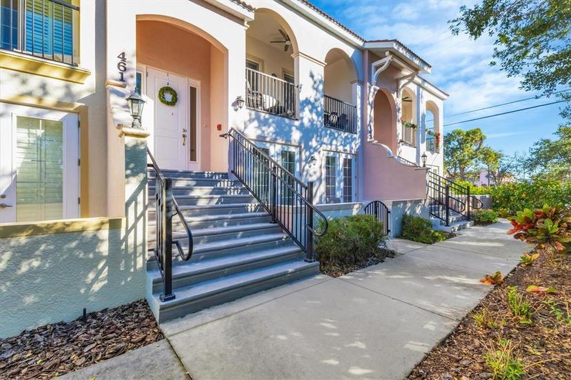 Picture of 461 Nokomis Avenue S, Venice FL 34285