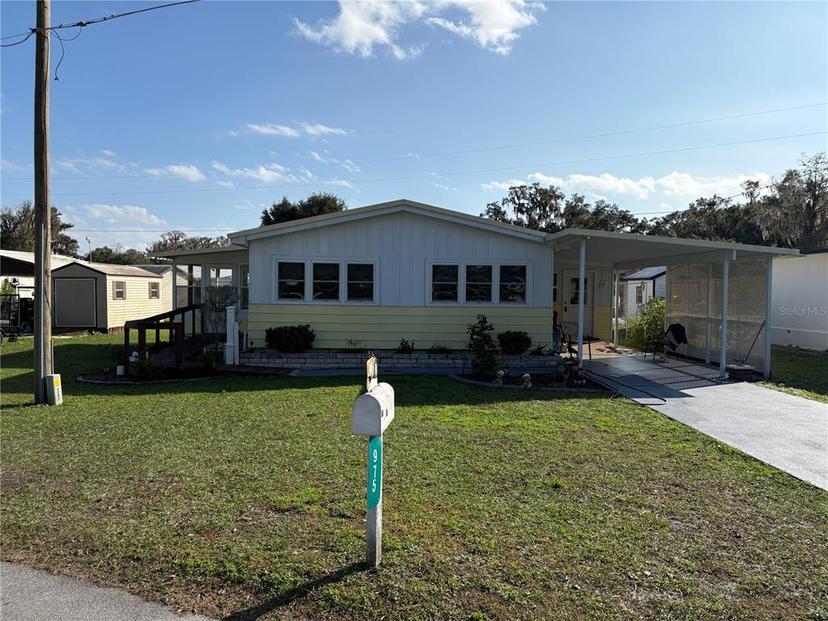 Picture of 975 Cr 461, Lake Panasoffkee FL 33538