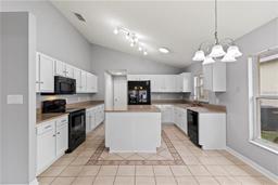 Picture of 4731 Summerbridge Circle, Leesburg, FL 34748