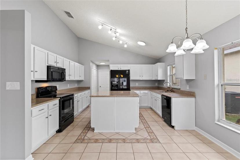 Picture of 4731 Summerbridge Circle, Leesburg FL 34748