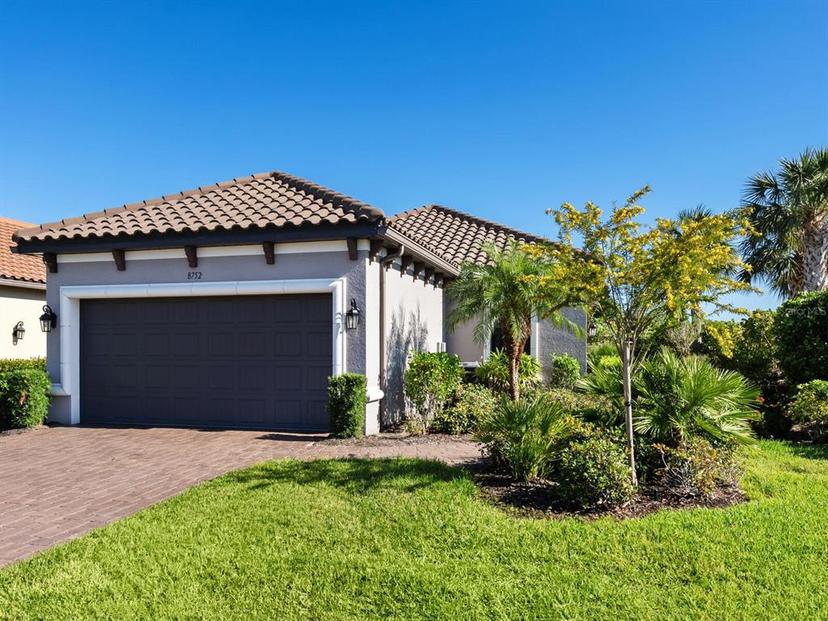 Picture of 8752 Bellussi Drive, Sarasota FL 34238