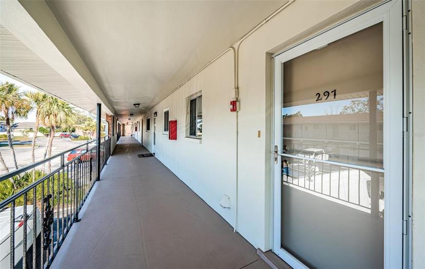 Picture of 4580 Overlook Drive Ne Unit 297, St Petersburg FL 33703