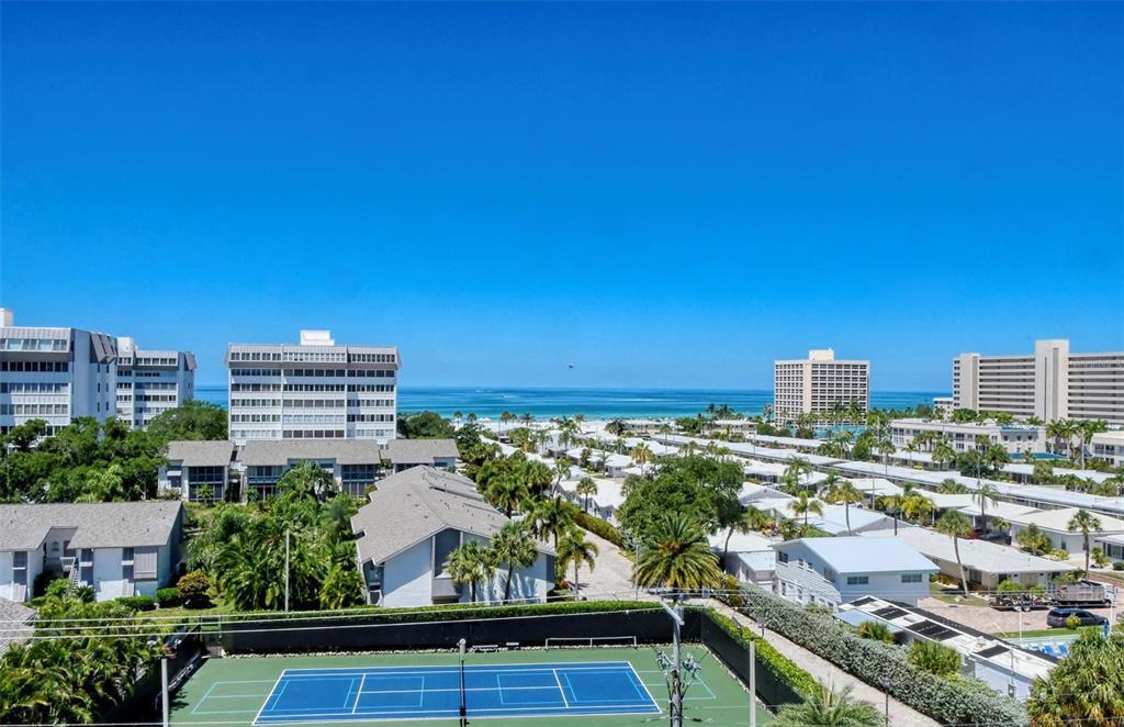 Picture of 1200 E Peppertree Lane Unit 307, Sarasota, FL 34242