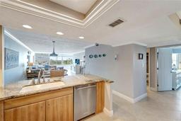 Picture of 1200 E Peppertree Lane Unit 307, Sarasota, FL 34242