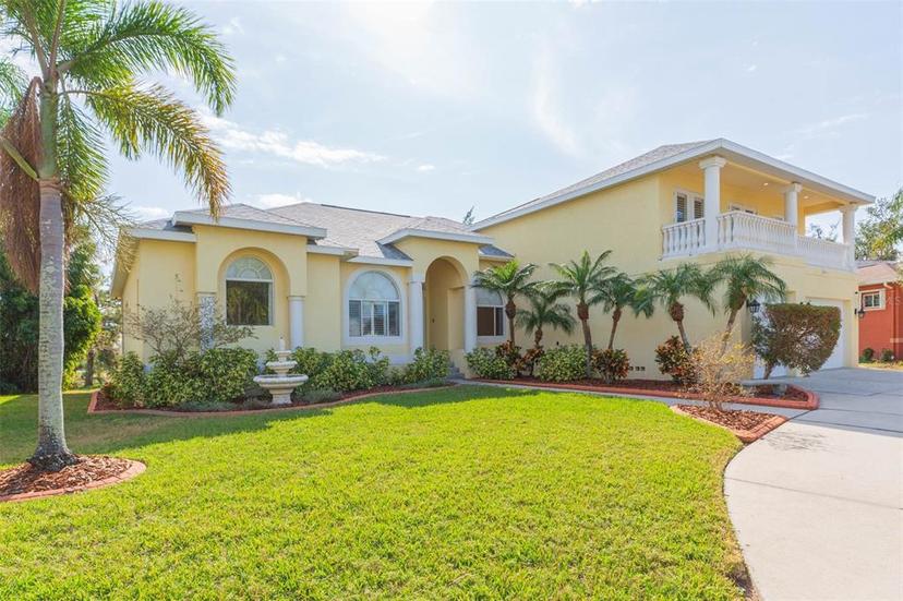 Picture of 924 Bunker View Drive, Apollo Beach FL 33572
