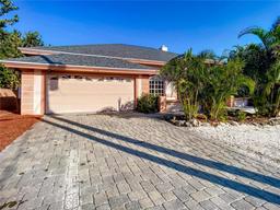 Picture of 216 Ocean Drive, New Smyrna Beach, FL 32169