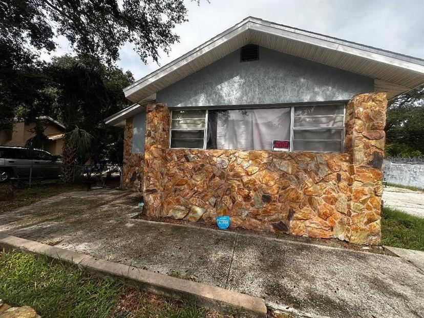 Picture of 2011 Auburn Street S, St Petersburg FL 33712