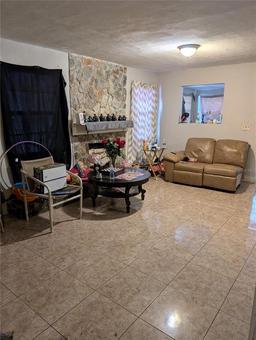 Picture of 2011 Auburn Street S, St Petersburg, FL 33712