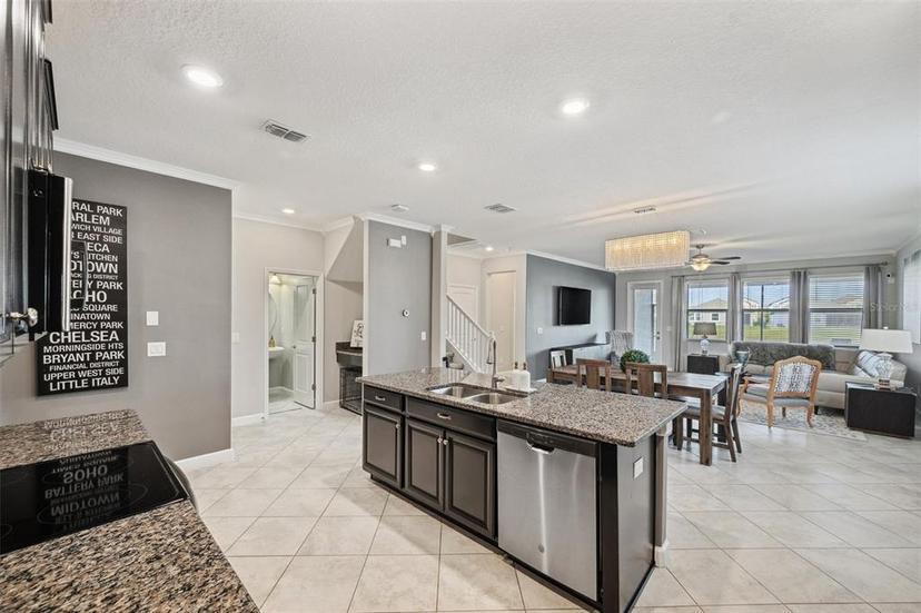 Picture of 9928 Ivory Drive, Ruskin FL 33573