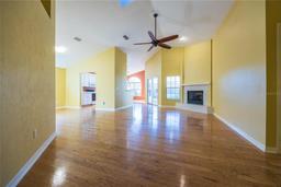 Picture of 6048 NW 36Th Terrace, Gainesville, FL 32653