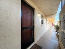Picture of 509 Parkdale Mews Unit 509, Venice, FL 34285