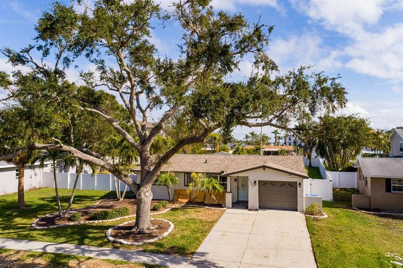 Picture of 5801 Venetian Boulevard Ne, St Petersburg FL 33703