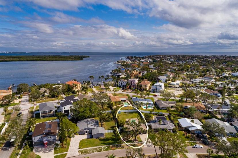 Picture of 5801 Venetian Boulevard Ne, St Petersburg FL 33703