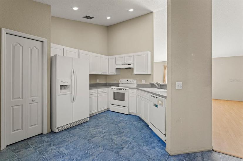Picture of 8183 Westmont Terrace Drive, Lakeland FL 33810
