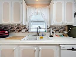 Picture of 1559 Nassau Circle, Tavares, FL 32778